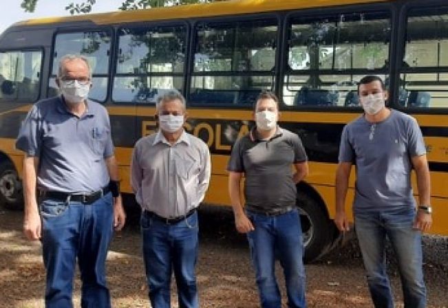 INÚBIA PAULISTA RECEBE MAIS UM ÔNIBUS PARA O SETOR DA EDUCAÇÃO